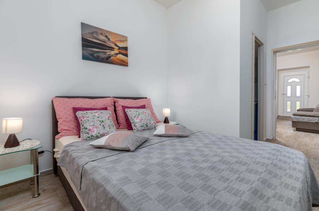 Apartmani Magdalena Pula Dış mekan fotoğraf